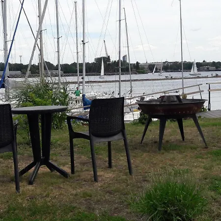 Houseboat *